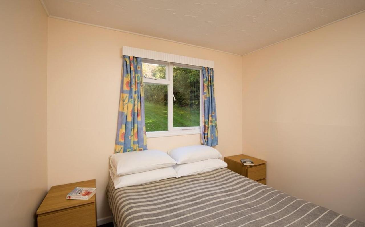 Whitecliff Bay Holiday Park Bembridge Exterior photo
